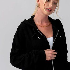 Black Cropped Zip-up Hoodie